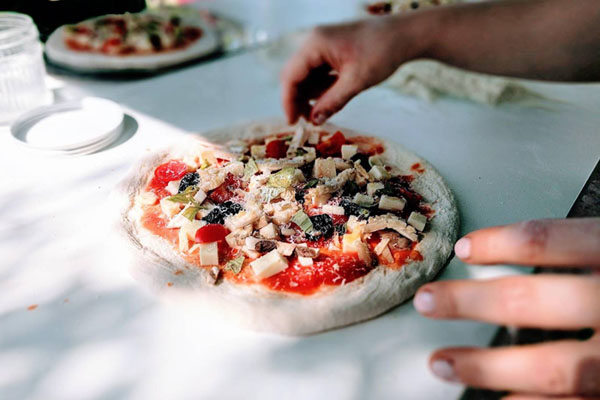 تاثیر پیتزا در بالا بردن انگیزه کارمندان