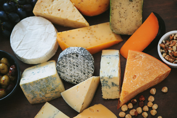 آشنایی با انواع پنیر در اقصی نقاط دنیا